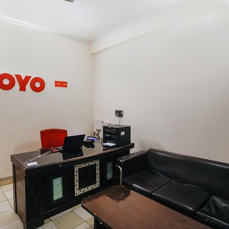 Hotel O Av Residency Near Botanic Garden Of Indian Republic Нойда Екстер'єр фото
