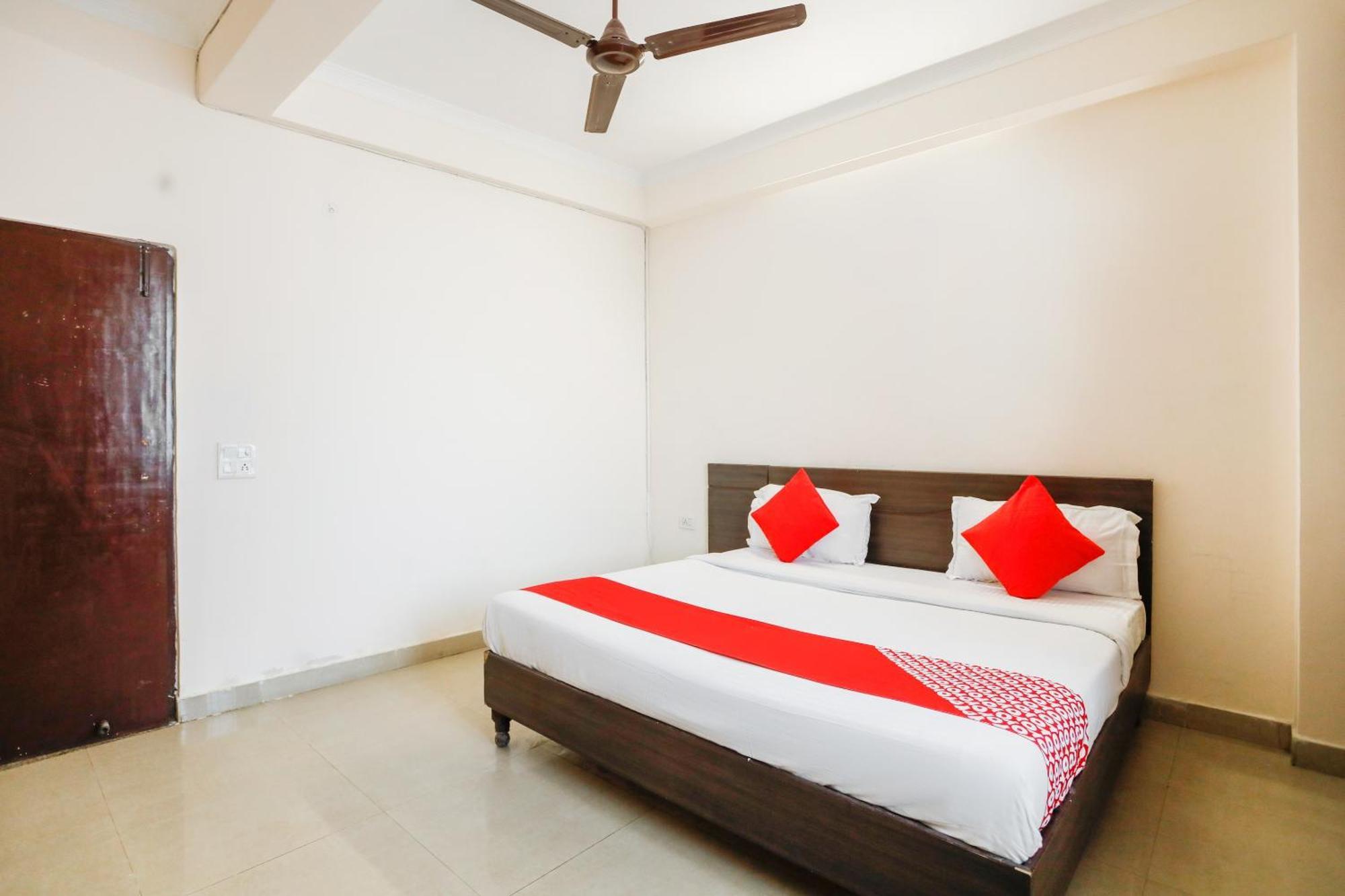 Hotel O Av Residency Near Botanic Garden Of Indian Republic Нойда Екстер'єр фото
