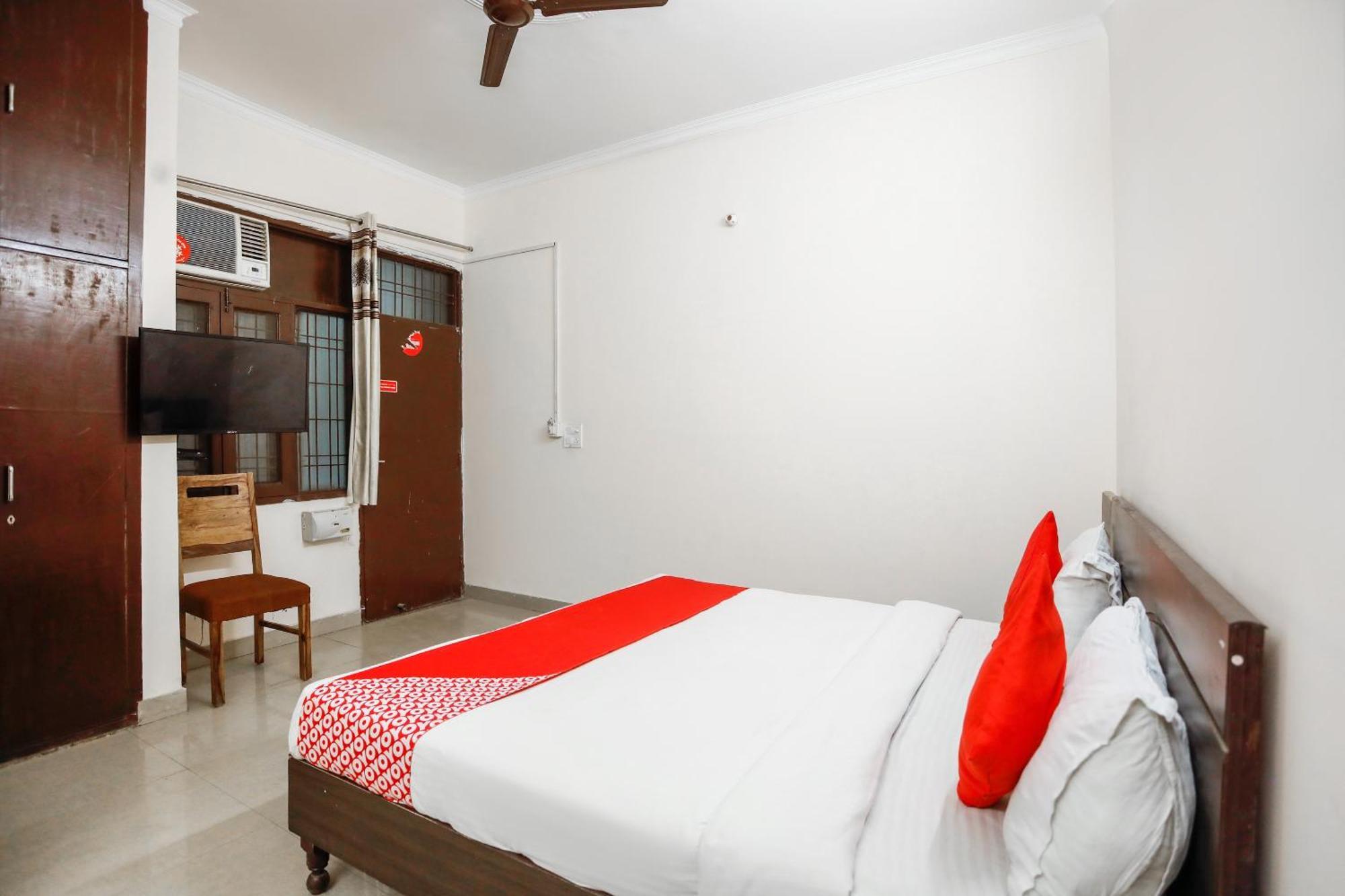 Hotel O Av Residency Near Botanic Garden Of Indian Republic Нойда Екстер'єр фото
