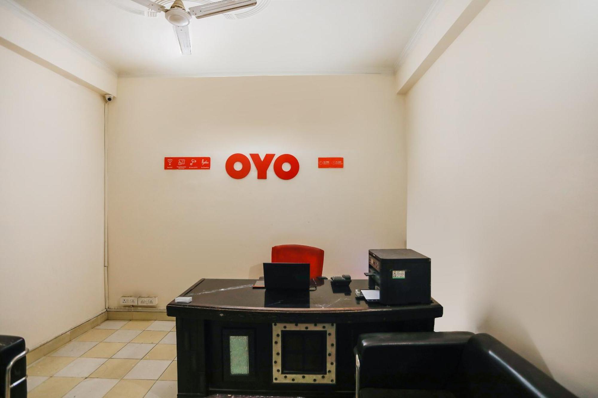 Hotel O Av Residency Near Botanic Garden Of Indian Republic Нойда Екстер'єр фото